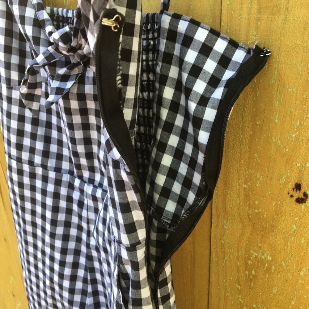 Gianni Bini Jumpsuit B & W Checked - Picture 7 of 8